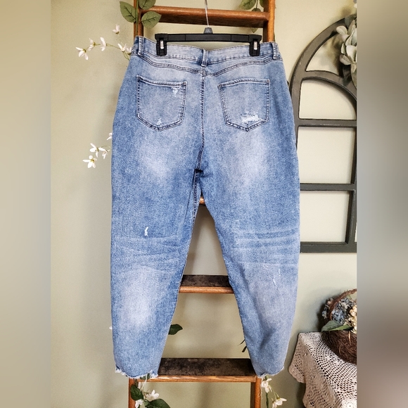 NEW Real curve jeans - Picture 8 of 11